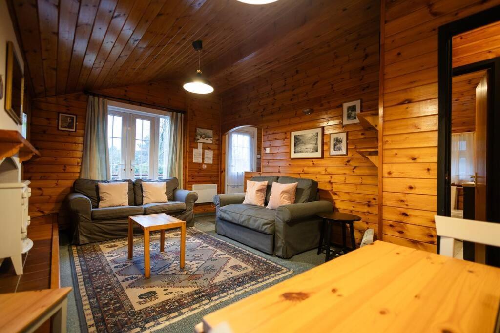Cozy Norwegian Style Log Cabin In Rural Snowdonia - 2 Bedrooms & Parking By Seren Short Stays Ffestiniog エクステリア 写真